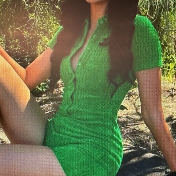 WHITE FOX walk my way Kelley Green In Color TERRY BUTTON FRONT ROMPER - Picture 2 of 7